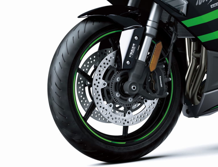 日本限定 スポーティさを増したカワサキ「ニンジャ1000SX（Ninja 1000SX ウイスキー