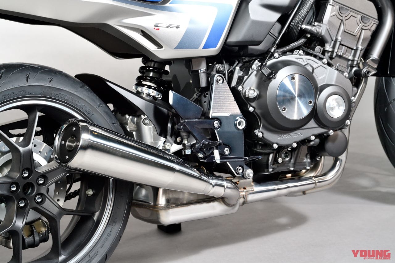 ホンダCB-F コンセプト|【映像×2】Z900RSとガチンコ勝負! よみがえるスペンサー仕様「CB-F コンセプト」が世界初公開