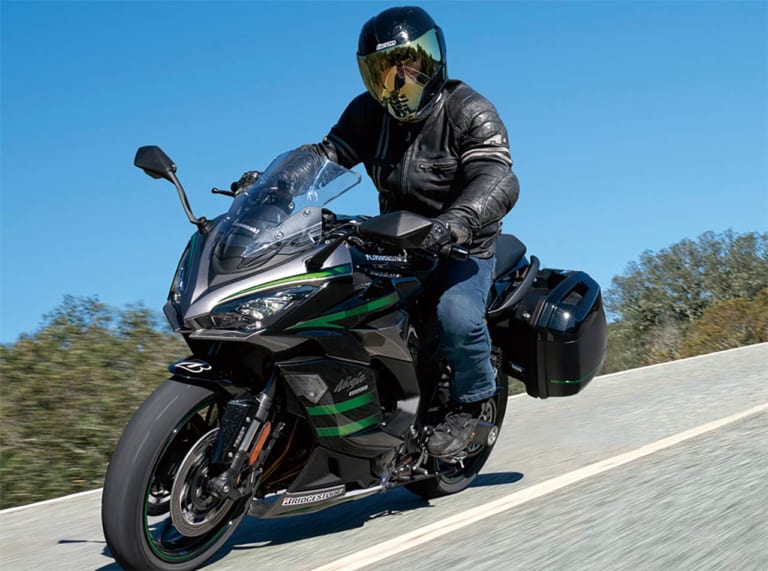 カワサキ Ninja1000SX|’20 カワサキNinja 1000SX 海外試乗レポート【電子制御で”ラクっ速”】