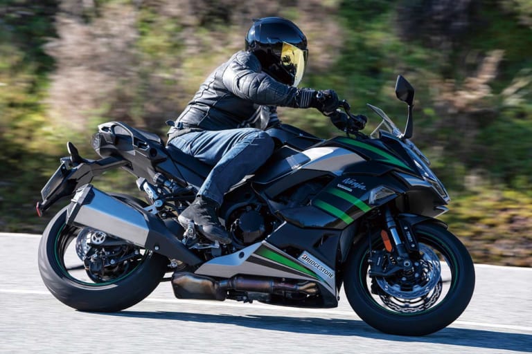 カワサキ Ninja 1000SX|’20 カワサキNinja 1000SX 海外試乗レポート【電子制御で”ラクっ速”】