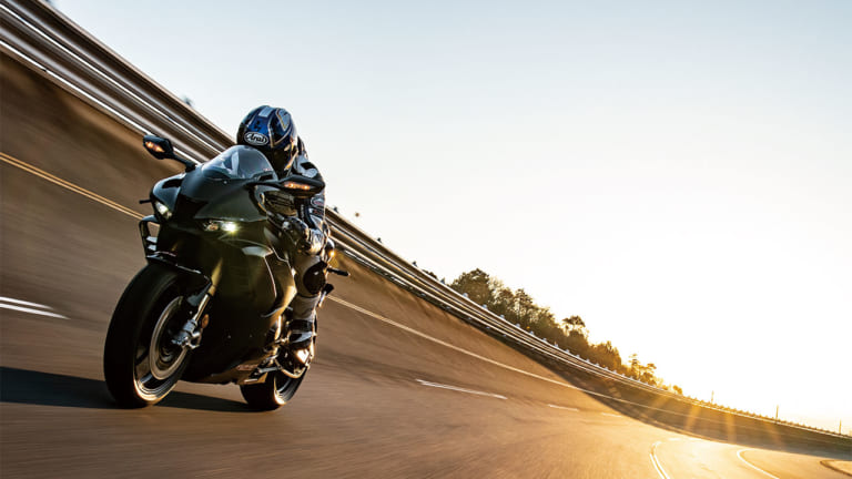 ホンダ CBR1000RR-R|’20ホンダCBR1000RR-R国内フルテスト【0-1000m加速/最高速編】