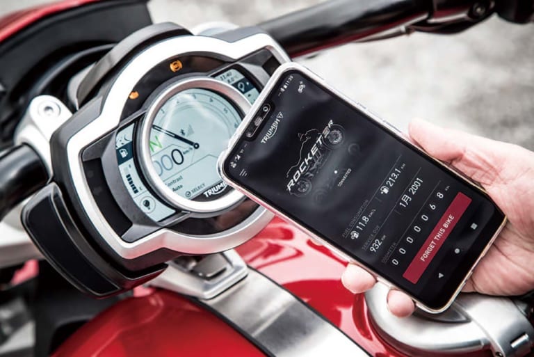 トライアンフ ロケット3R|トライアンフ ロケット3R 試乗インプレ〈後編〉【量産車の世界最大排気量2458cc】