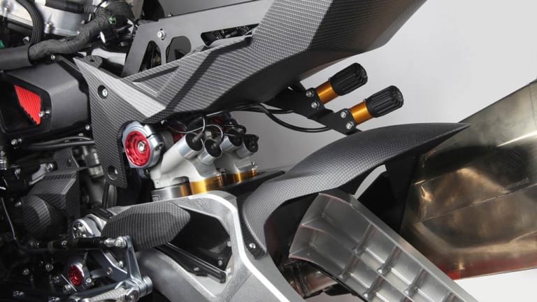 ビモータ テージ H2の中心機構「ハブセンターステア」の利点とは?