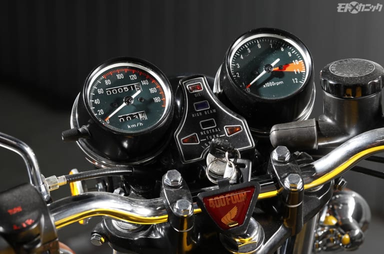 闇矢屋さんの旧ヨンフォア用4本出しマフラーです maxresdefault.jpg