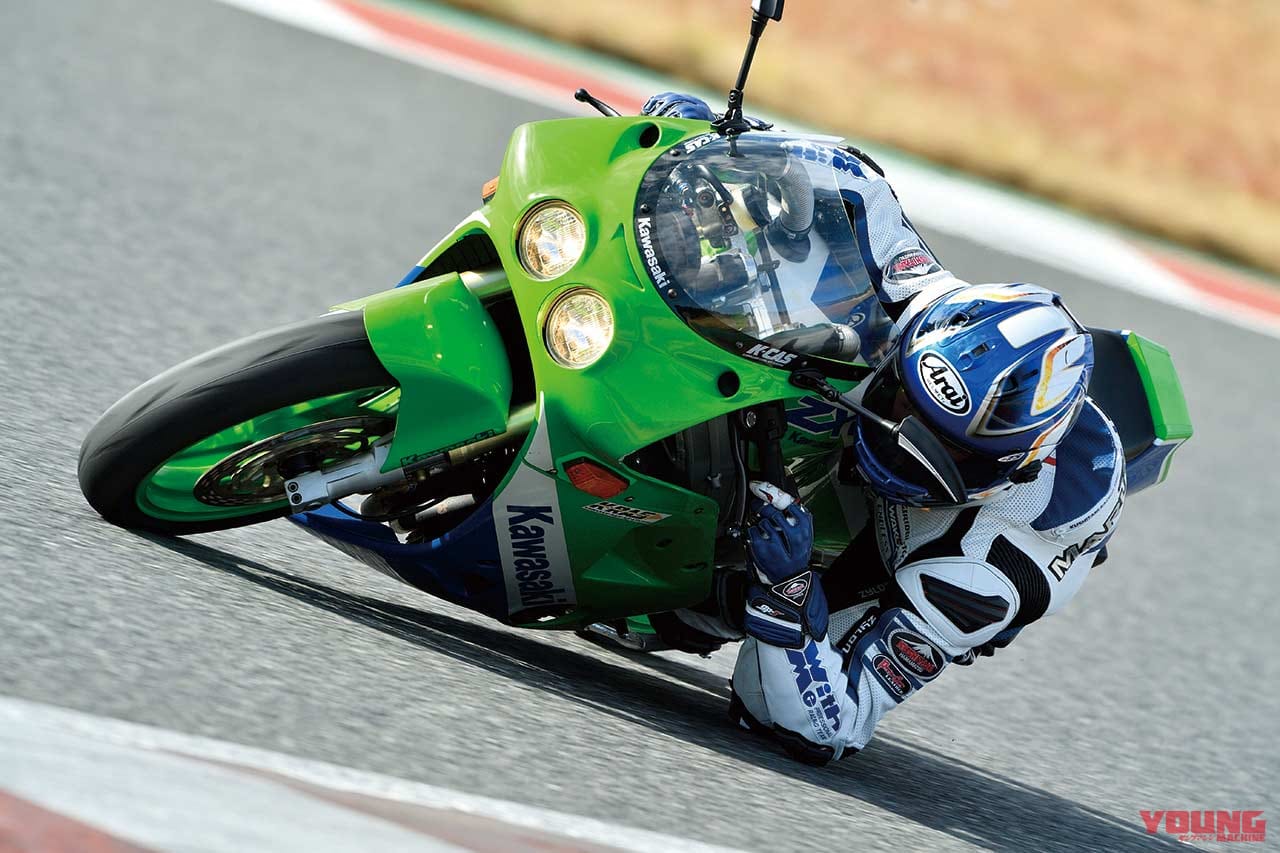 カワサキ ZXR250|250cc4気筒の実力再検証:ZXR250 vs Ninja400比較サーキットテスト