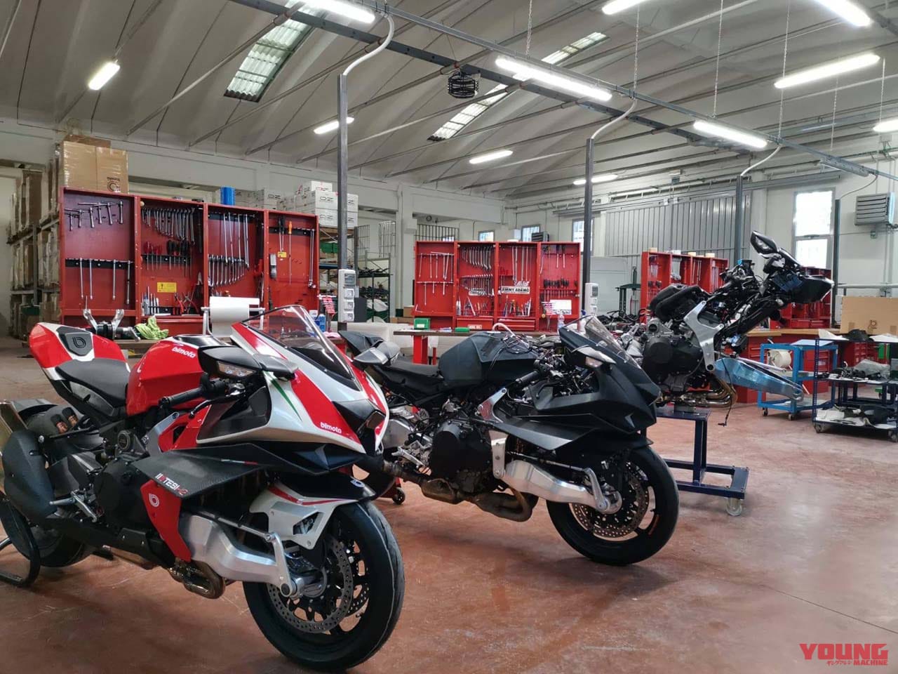 ビモータのテージH2(TESI H2)|カワサキ設計のビモータモデルが存在した!? ハブステア特許図をキャッチ→真の狙いは3輪か