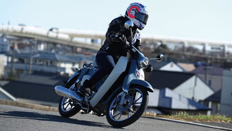 '19ホンダスーパーカブC125 岡崎静夏インプレッション|’19スーパーカブC125試乗インプレッション後編 by レーシングライダー・岡崎静夏