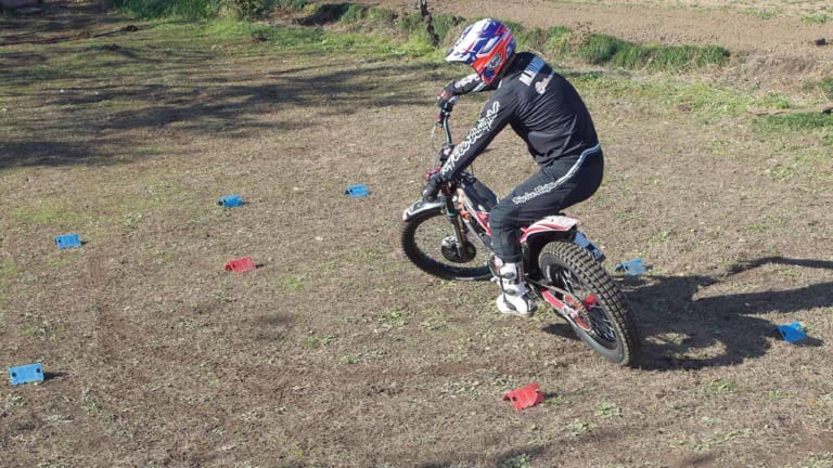 世界GP王者・原田哲也がトライアルに挑戦|世界GP王者・原田哲也がトライアルに挑戦〈後編〉【本多元治プライベートレッスン受講】