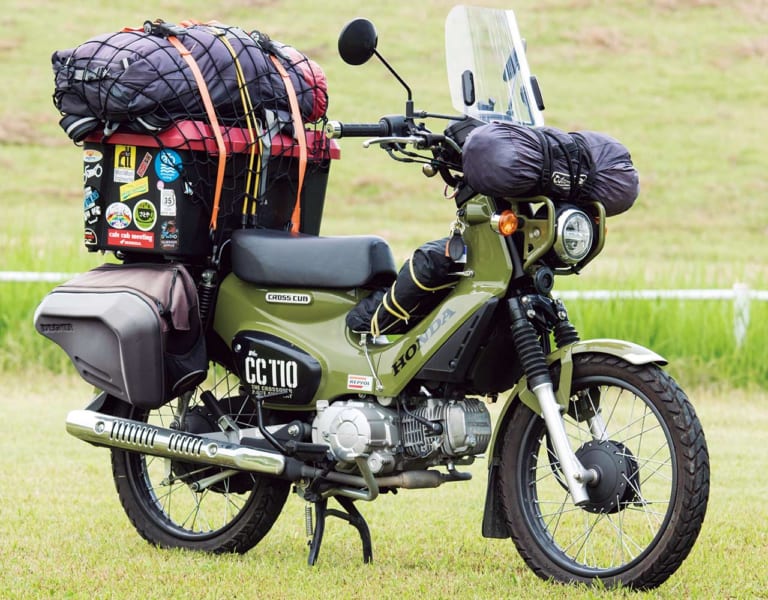 ホンダ クロスカブ110 下川原リサ仕様|下川原リサのクロスカブで日本一周〈4/4〉【4ヶ月1万9740kmの旅が彼女にもたらしたもの】