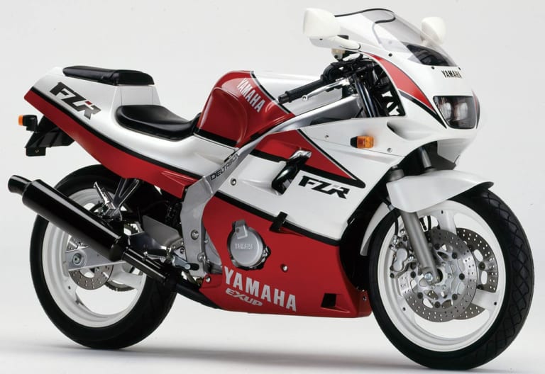 ヤマハ FZR250R|250cc直4ヒストリープレイバック・ヤマハ後編【異次元フェーザーからFZRへ】