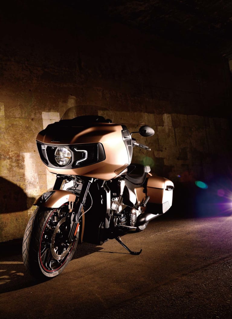 インディアン・チャレンジャー|エキサイティングな走りのハイパフォーマンス・モダンバガー!!【インディアン チャレンジャー試乗レポート】