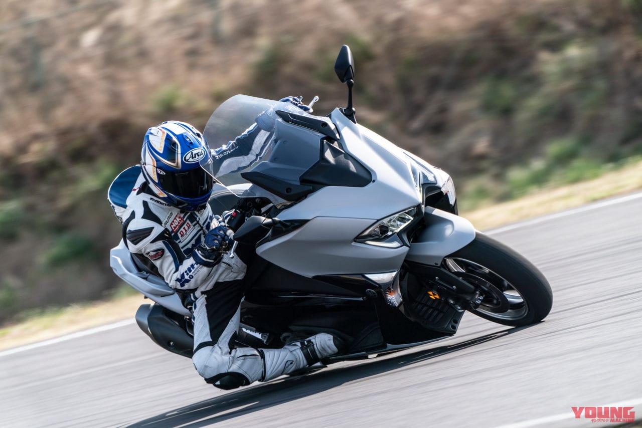 TMAX 530 DX|【映像】’20ヤマハ新型「TMAX 560」で激攻め走りにチャレンジ……この速さはヤバイ!