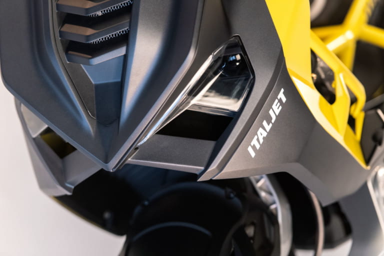 イタルジェット・ドラッグスター|生産開始間近!! イタルジェット「ドラッグスター」のテストライダー&アンバサダーにドヴィツィオーゾが就任!