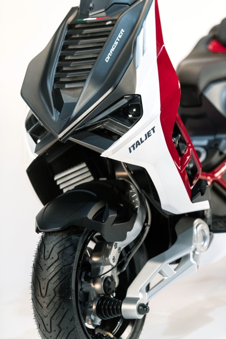イタルジェット・ドラッグスター|生産開始間近!! イタルジェット「ドラッグスター」のテストライダー&アンバサダーにドヴィツィオーゾが就任!