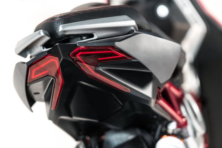 イタルジェット・ドラッグスター|生産開始間近!! イタルジェット「ドラッグスター」のテストライダー&アンバサダーにドヴィツィオーゾが就任!