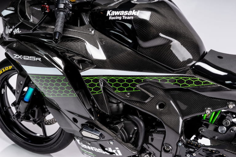 バイクウェア・装備 nonoelan ニンジャZX-25Rカスタム：エーテック×スナイパー【カーボン外装