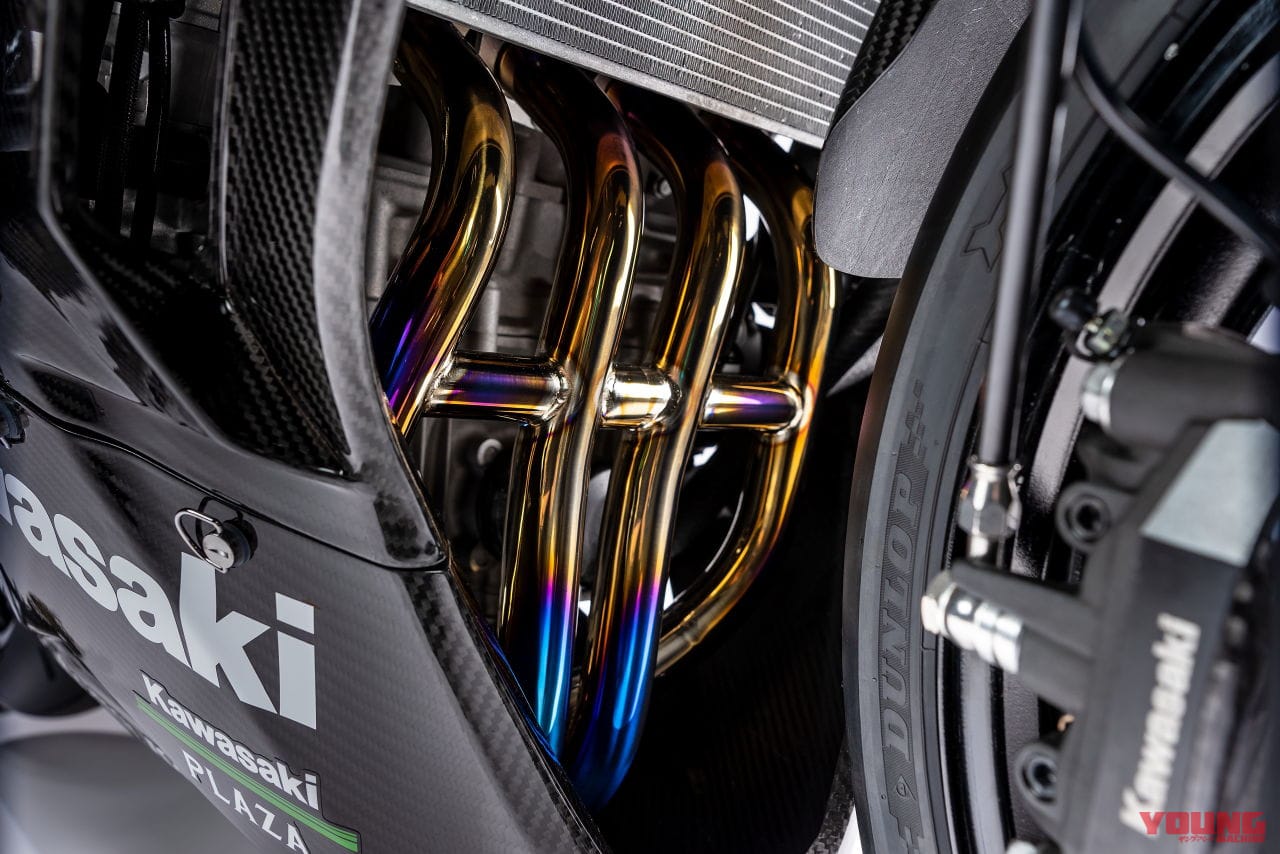 カワサキ・ニンジャZX-25Rレースイメージカスタム|ニンジャZX-25Rにドライカーボン外装/ビートのフルエキ装備! レースカスタム車を解説