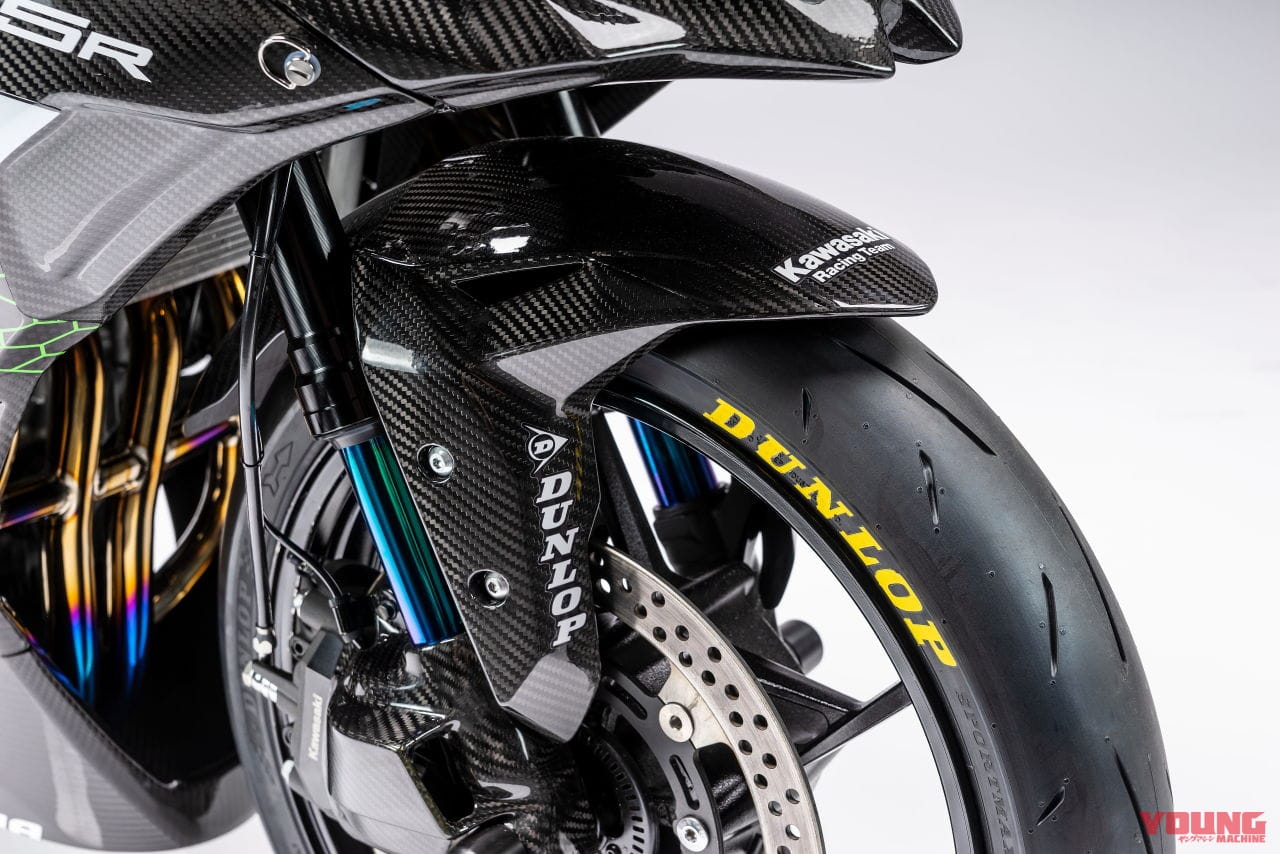 カワサキ・ニンジャZX-25Rレースイメージカスタム|ニンジャZX-25Rにドライカーボン外装/ビートのフルエキ装備! レースカスタム車を解説