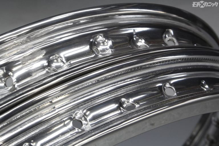 ドゥカティ750純正ボラーニH型アルミリム研磨 by カーベック|輝きが消えたドゥカティ750純正ボラーニH型アルミリムをピカピカに【カーベック研磨】