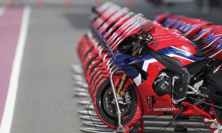 世界から見た'20ホンダ CBR1000RR-Rとは【カタール国際試乗会】|世界から見た’20ホンダCBR1000RR-Rとは【カタール国際試乗会】