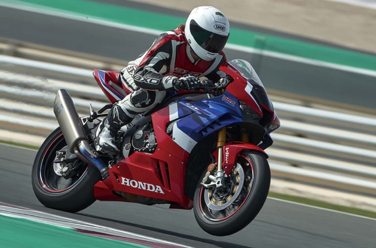 ホンダ CBR1000RR-R|世界から見た’20ホンダCBR1000RR-Rとは【カタール国際試乗会】
