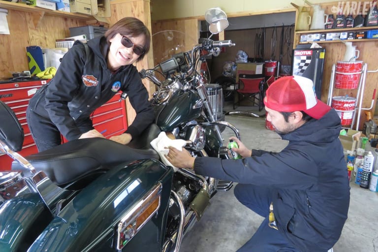 シュアラスター ゼロフィニッシュの使用手順|ハーレーの磨き手入れに手軽で効果GOOD【シュアラスター ゼロフィニッシュ】