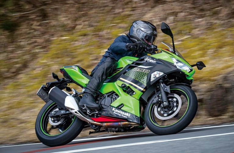 ブリヂストン バトラックス BT46|ブリヂストン バトラックス BT46試乗インプレ【大定番の先代にウエット性能プラス】