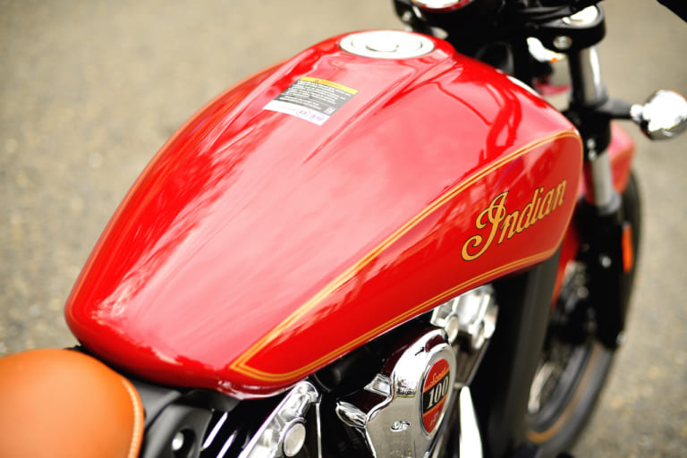 インディアン スカウト|紳士的にゆったりも、アツイ走りもお任せ! 欲張りな要望に応える【INDIAN SCOUT(インディアン スカウト)100thアニバーサリーエディション試乗レポート】