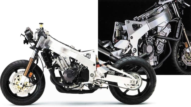 ’90 ホンダCBR900RR ファイアーブレード|時代を切り拓いた革新のエポックマシン:ホンダCBR900RRファイアーブレード