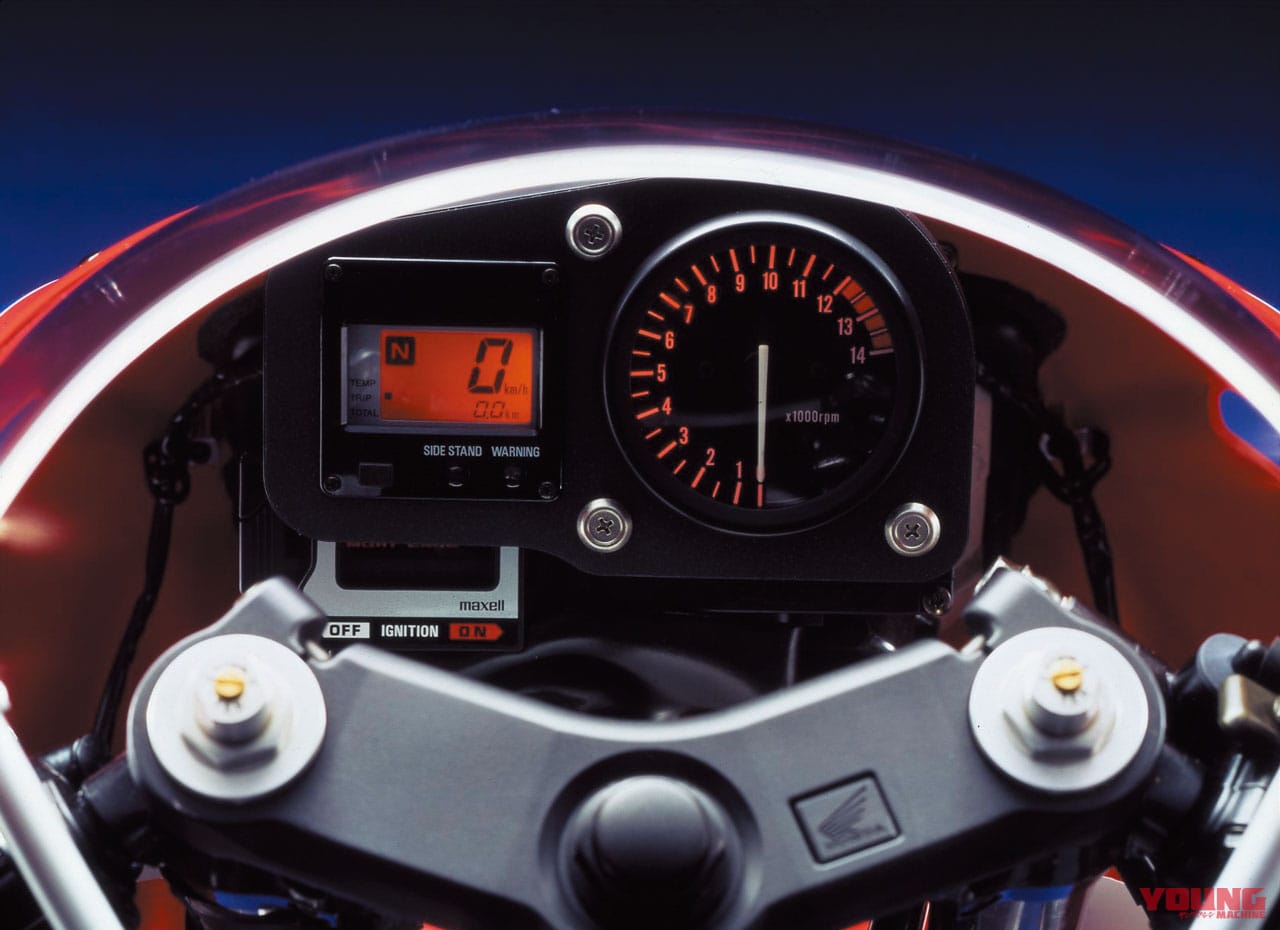 ’94 HONDA NSR250R|時代を切り拓いた革新のエポックマシン:ホンダNSR250R/SP【不動”最強”の座】