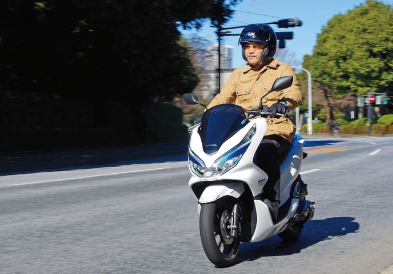ホンダ PCXエレクトリック|ホンダ PCXエレクトリック試乗レポート【優しい乗り味の電動コミューター】