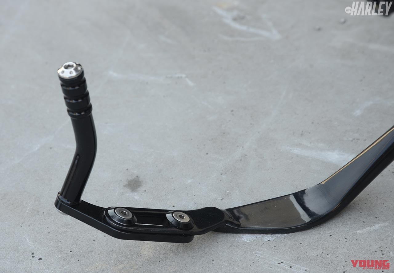 一国オリジナルのサイドスタンドエクステンション|ハーレースポーツスター883スーパーロー カスタムプロジェクト 後編【一国サイクルワークス】