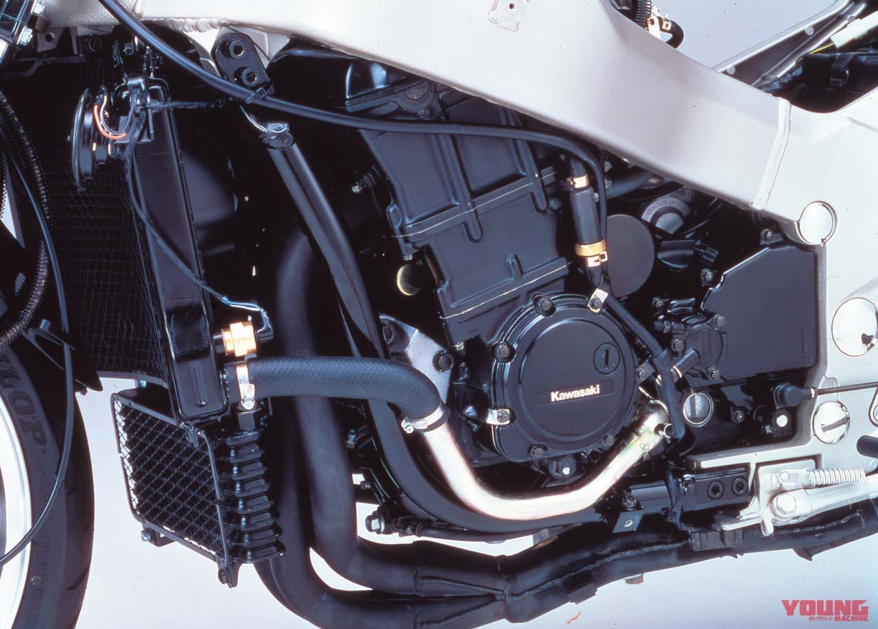 カワサキ ZZ-R1100|時代を切り拓いた革新のエポックマシン:カワサキZZ-R1100【大型初・ラムエア】