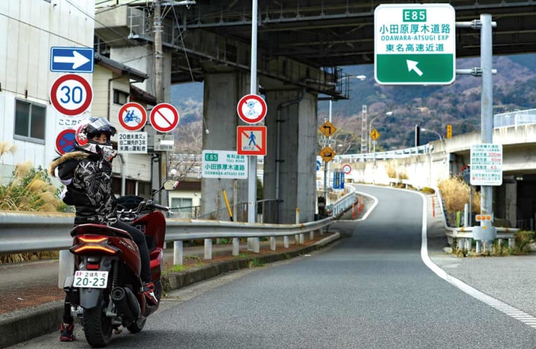 岡崎静夏 ホンダ PCX150ABS|’18ホンダPCX150ABS試乗インプレッション後編【レーシングライダー岡崎静夏】