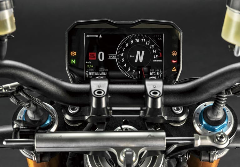 ドゥカティ ストリートファイターV4/S|’20新車バイク総覧〈大型ハイパーネイキッド|外国車#1/3〉ドゥカティ、アプリリア