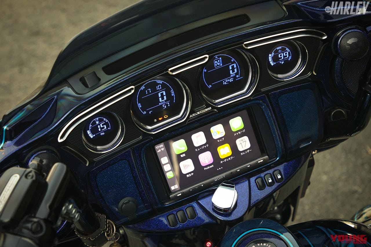 シュアショット FLHXSE CVO STREETGLIDE メーターまわり|カムを1本化したシュアショットのハーレーバガーカスタム【HRCS2019栄冠の実力】