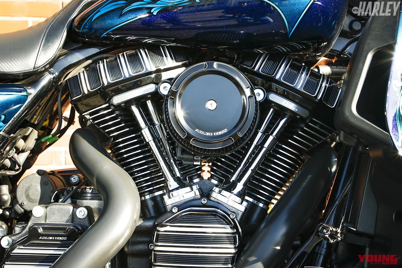 シュアショット FLHXSE CVO STREETGLIDE エンジンまわり|カムを1本化したシュアショットのハーレーバガーカスタム【HRCS2019栄冠の実力】