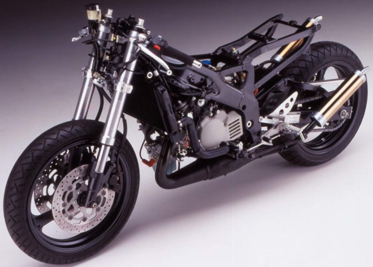 ヤマハTZR250R|時代を拓いた革新のエポックマシン:ヤマハTZR250/R【レプリカブームの火付け役】