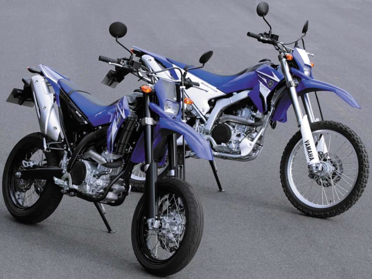 ’07 ヤマハWR250R/X|時代を切り拓いた革新のエポックマシン〈世界初〉’04〜’09セレクション×7台