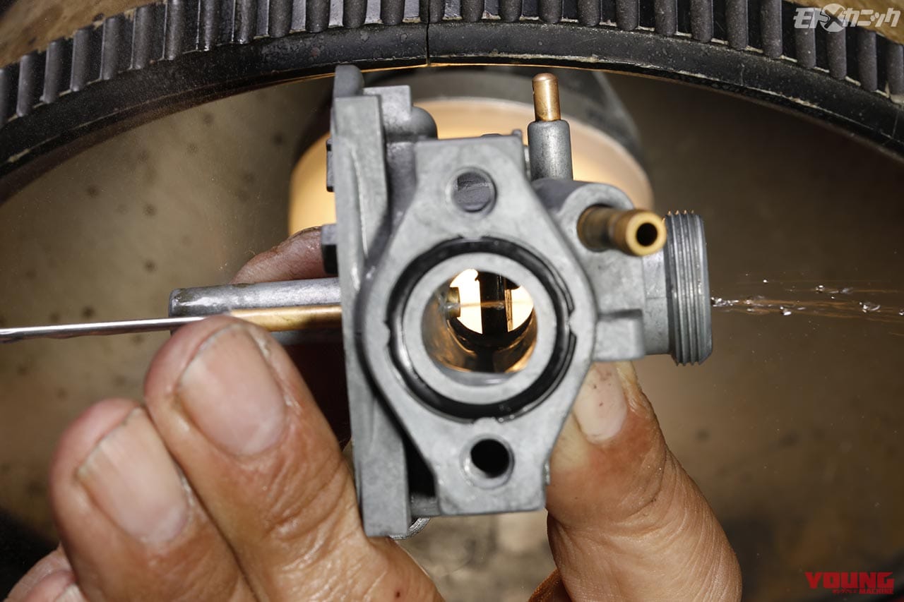 キャブレターのクリーニング|基本に忠実なキャブレタークリーニング法【不動車ダックスをメンテナンス】