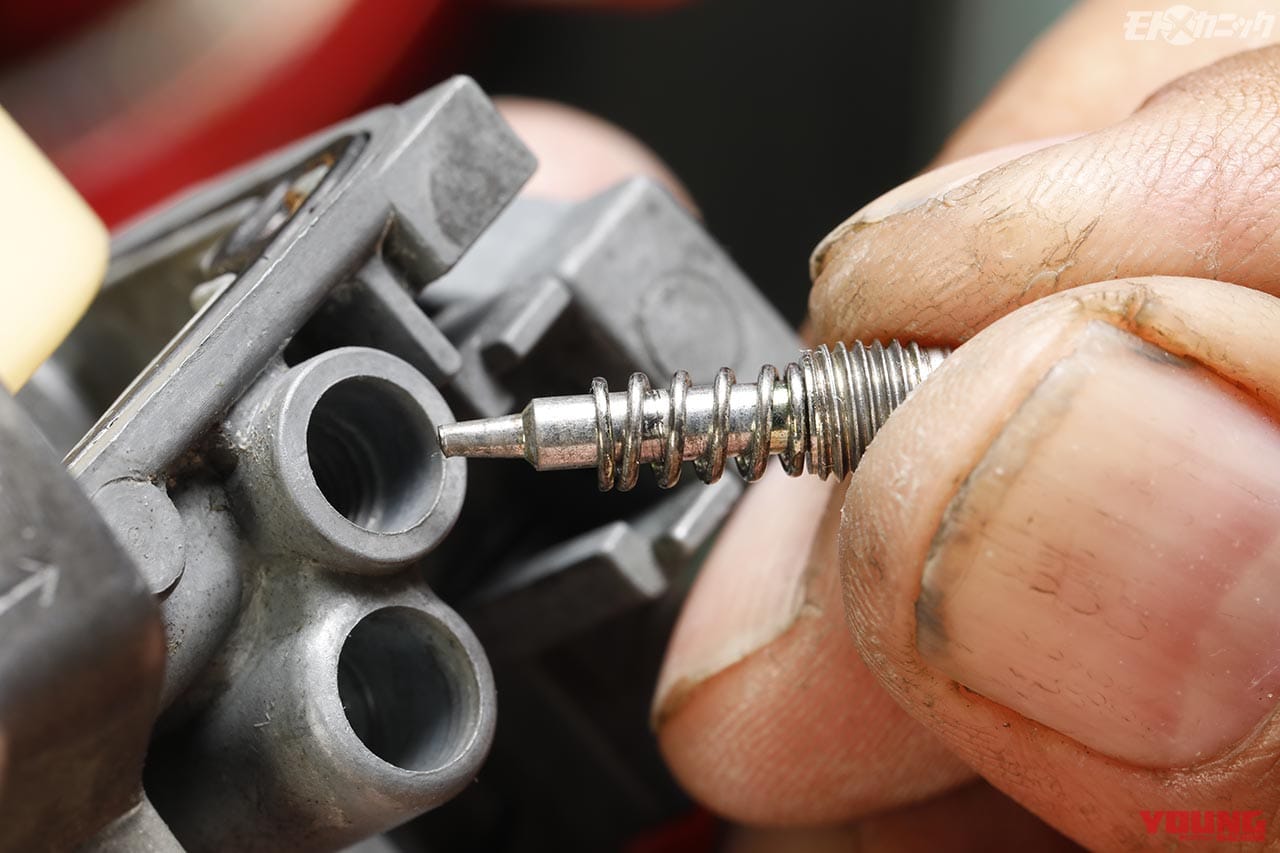 キャブレターのクリーニング|基本に忠実なキャブレタークリーニング法【不動車ダックスをメンテナンス】