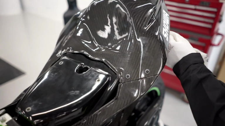 アルバン襟　(取り外し品) Amazon | HYESUNG バイク外装 適合車種 ZX25R ZX4R ZX4RR 2020