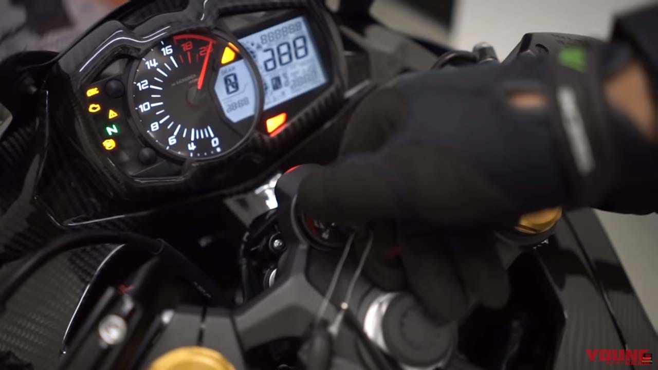 |【映像】ヨシムラ管の獰猛なサウンド! カワサキ「ニンジャZX-25R」インドネシアより