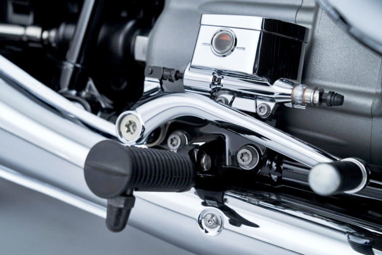 BMW R18 ファーストエディション|BMWの新型クルーザー「R 18(アール・エイティーン)」受注開始! 納車は2020年第4四半期以降