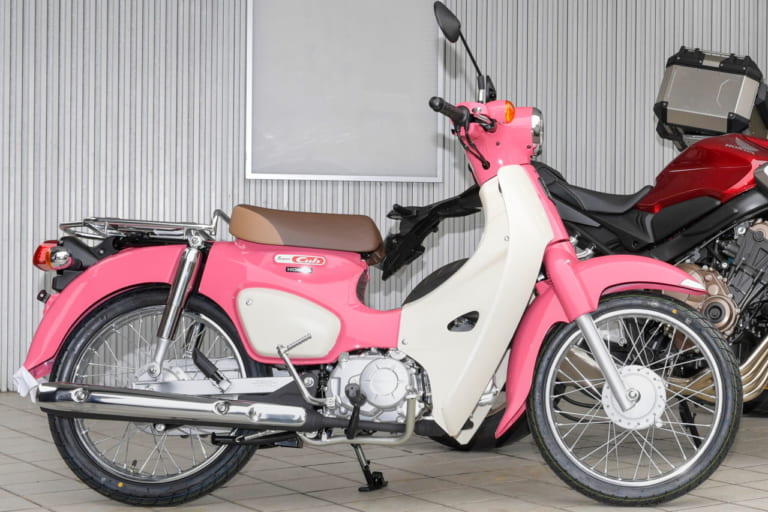 スーパーカブ110・『天気の子』ver.|HondaGO バイクレンタルで、どこまで行ける?「代表的なプランでシミュレーション」