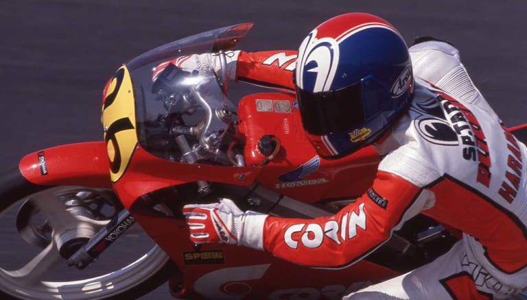 世界GP王者・原田哲也のバイクトーク Vol.33「僕を世界GPに呼んだ親友