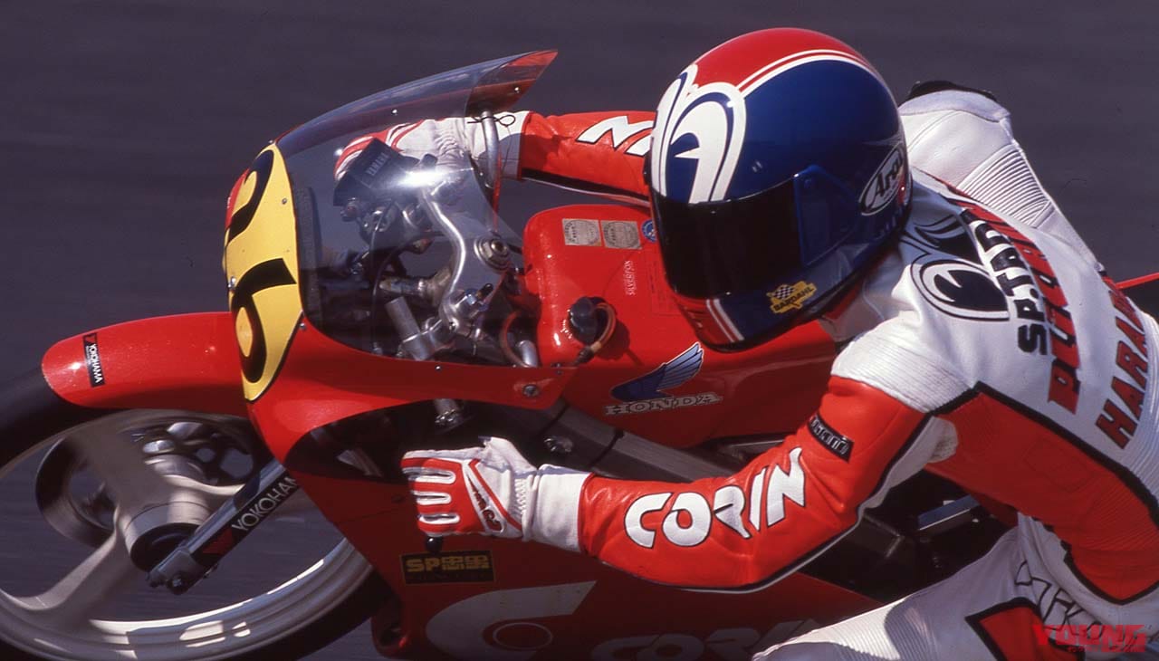 世界gp王者 原田哲也のバイクトーク Vol 33 僕を世界gpに呼んだ親友 若井伸之くん Webヤングマシン 最新バイク情報 世界gp王者 原田哲也のバイクトーク Vol 33 僕を世界gpに呼んだ親友 若井伸之くん Webヤングマシン 最新バイク情報