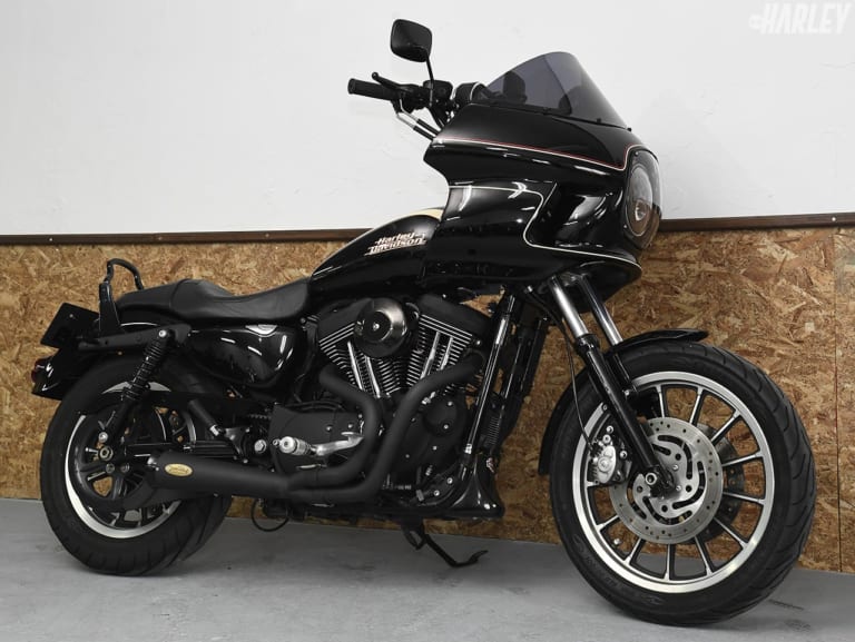 スポーツスター グリーミングワークスカスタム with FXRTレプリカフェアリング|ハーレーカスタムトレンド「クラブスタイル」の注目はFXRTレプリカフェアリング