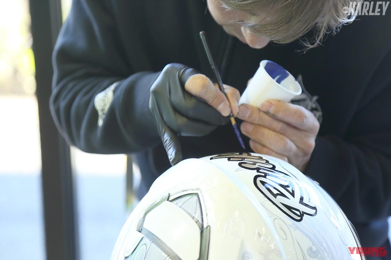 ヘルメットペイントブース|ハーレー東久留米、新型コロナショック前のイベント振り返り【国友愛佳&rurikoも参戦】