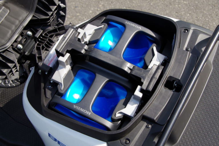 ホンダ ベンリィe:I|バッテリー|ホンダ ベンリィe:I/プロ〈いま国内で買える新型バイクカタログ|原付一種 新基準原付(125-50cc)〉【2026最新版】